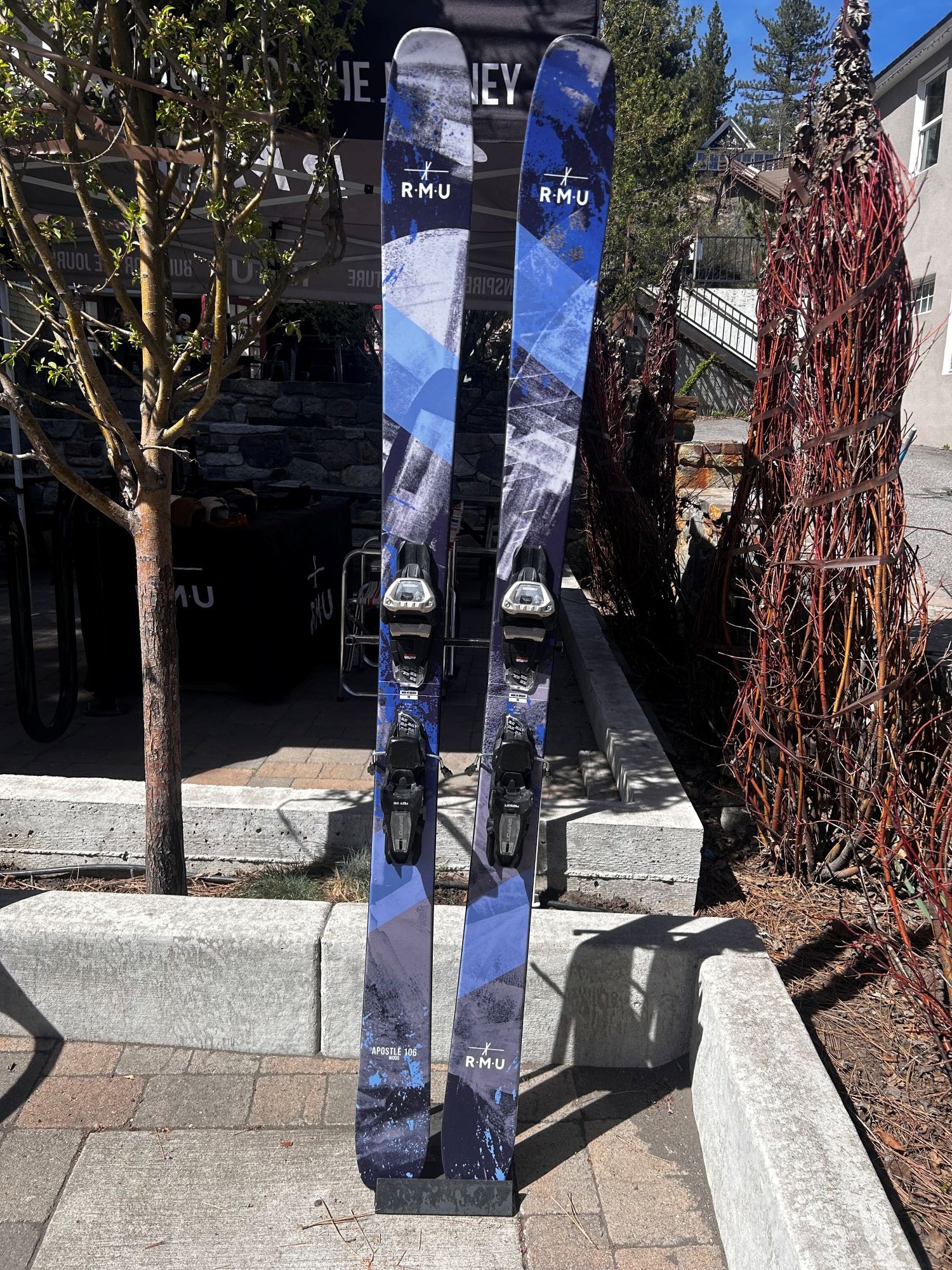 2026 Apostle 106 Demo Truckee