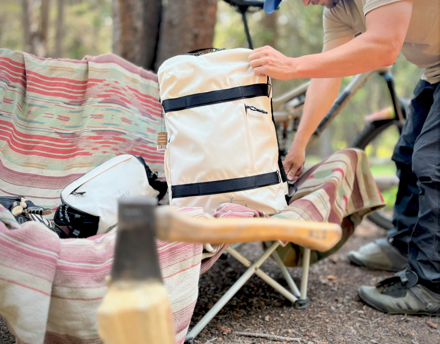 Mountain Briefcase 40L - Image 15